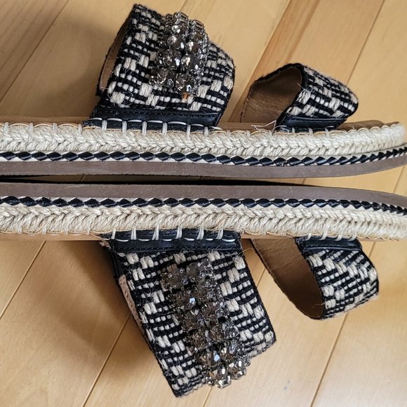 Slip on Sandals - Picture 6 of 8